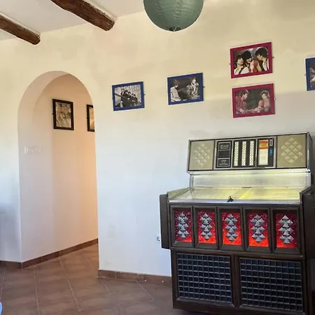 Cortijo La Cueva Bed and breakfast
